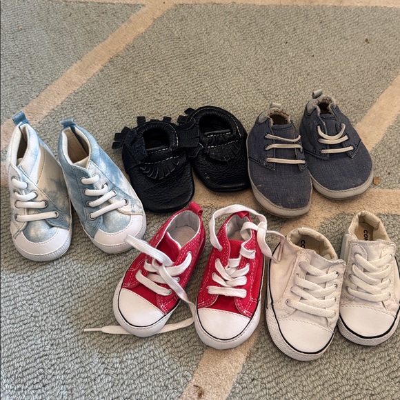 Baby Shoes - Converse, Gap, Robeez, Freshly Picked - Picture 1 of 11